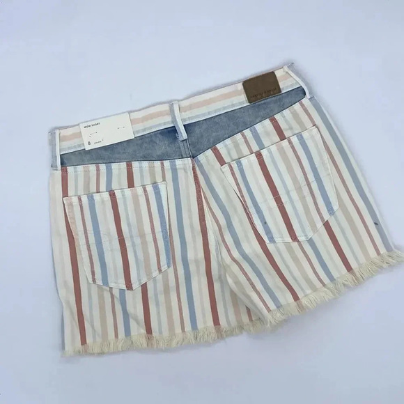 NWT American Eagle AE High Rise Mom Jean Shorts Denim Pastel Striped Raw Hem 4 - Picture 5 of 8